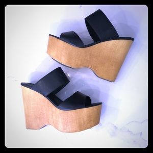 Wild Diva Lounge Platform Wedge Sandals